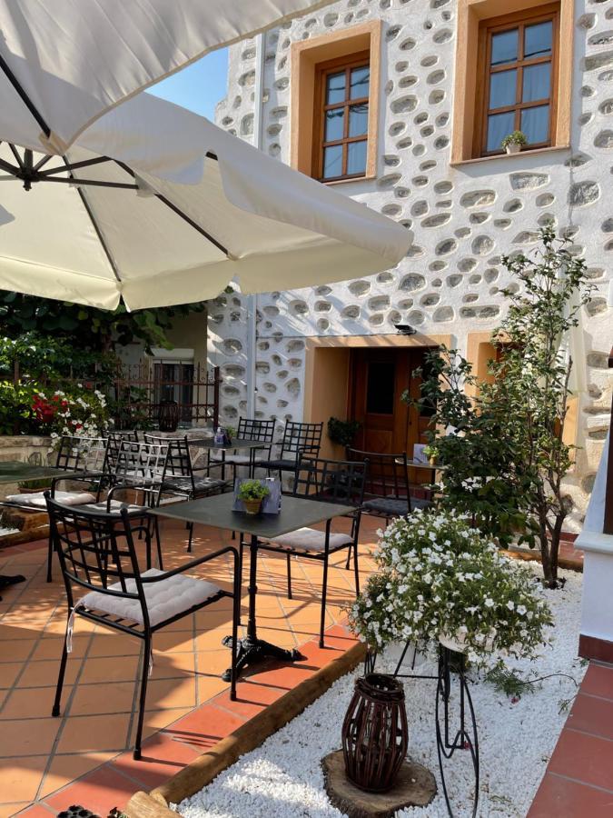 Εννεα Μουσεσ Παραδοσιακός Ξενώνας Velventós Exterior foto